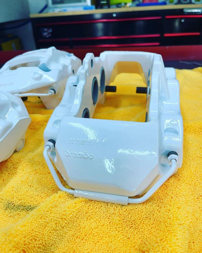 Brakes powder coating