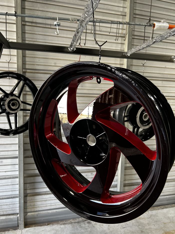 Rims powder coating by Pasadena Powder Coating